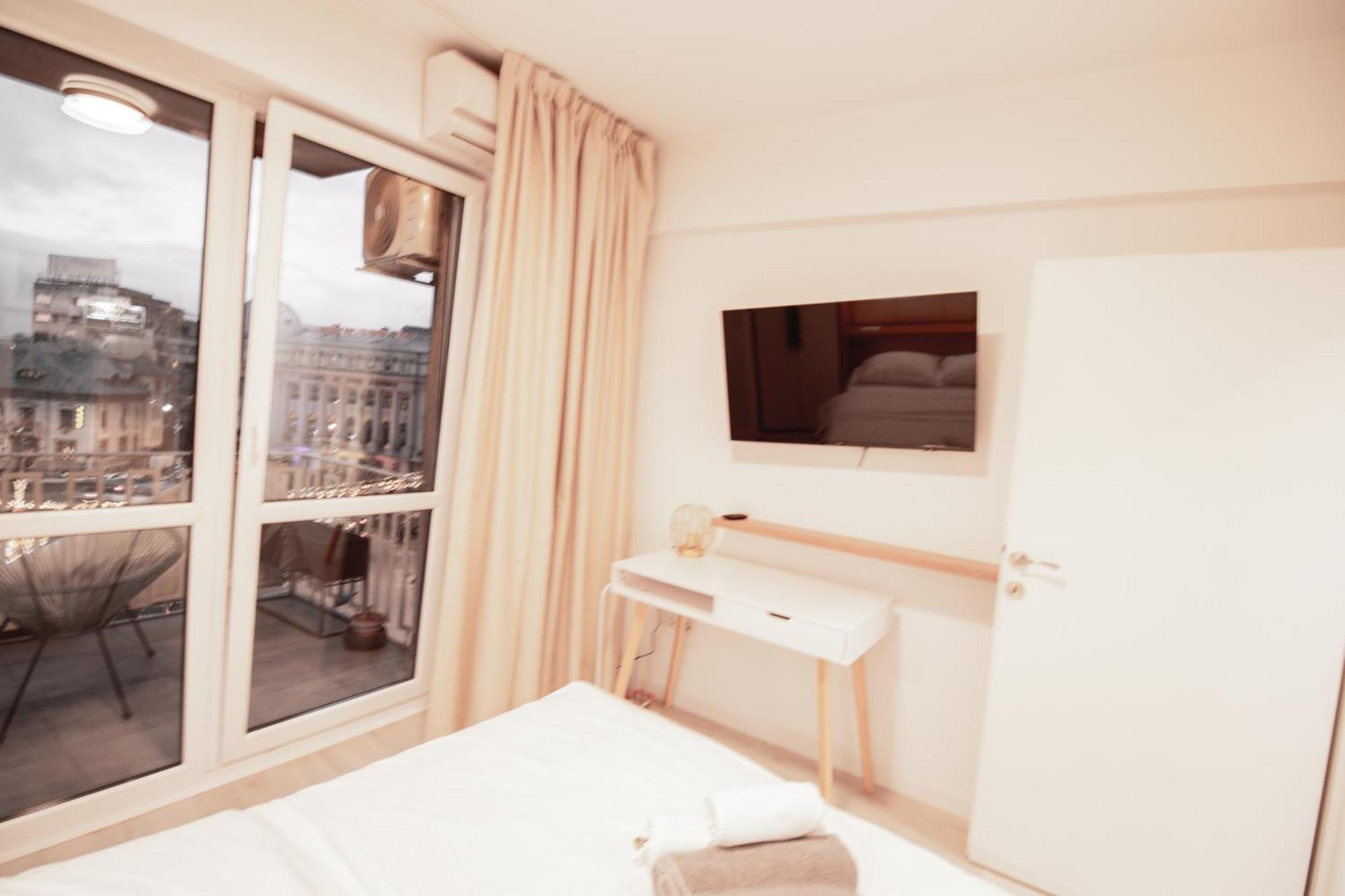 Piata Romana, Two Bedrooms Apartment Bucureşti Ngoại thất bức ảnh